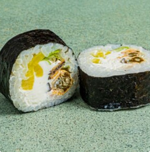 Ролл с мидиями