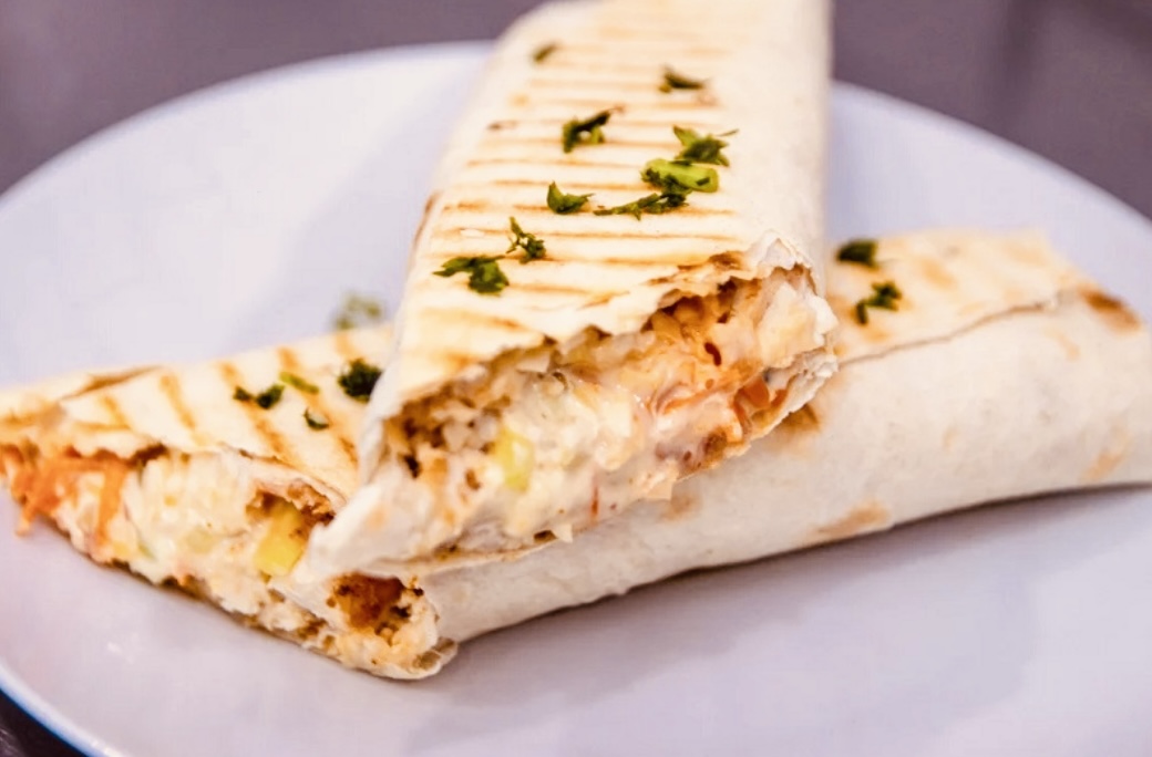 Шаурма с курицей большая 