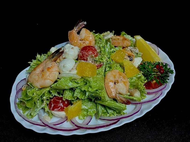 Салат с морепродуктами