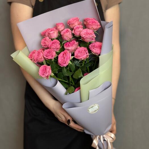 Роза кустовая пионовидная