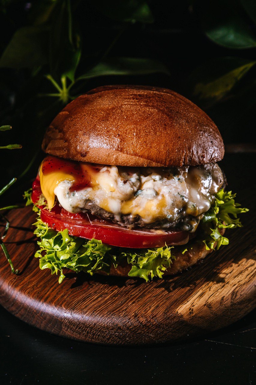 Бургер "С голубой плесенью"