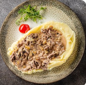Бефстроганов с картофельным пюре