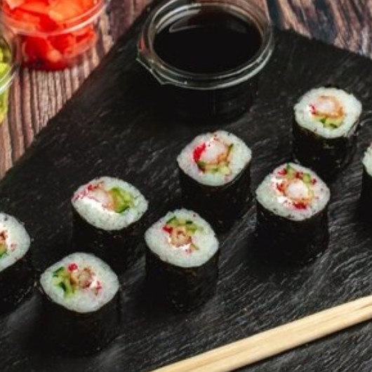 Эби Маки Ролл