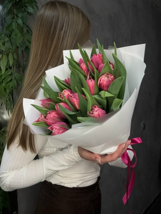 Букет из 15 тюльпанов