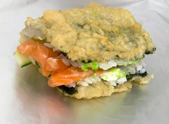 Сандо с лососем