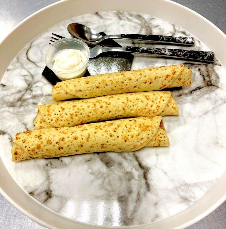 Блины с вареной сгущенкой