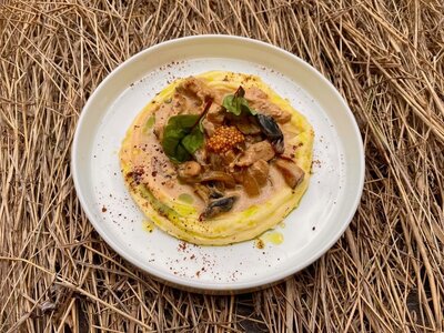 Бефстроганов из курицы с картофельным пюре