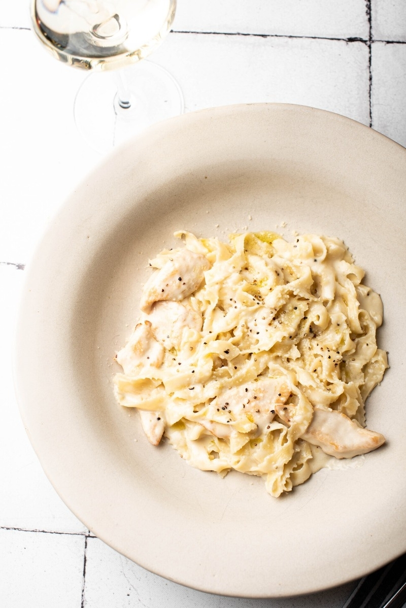 Фетучини Альфредо с курицей