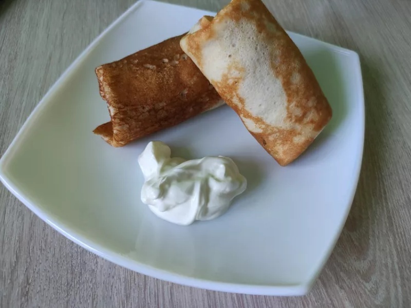 Жареные блинчики, начинённые творогом