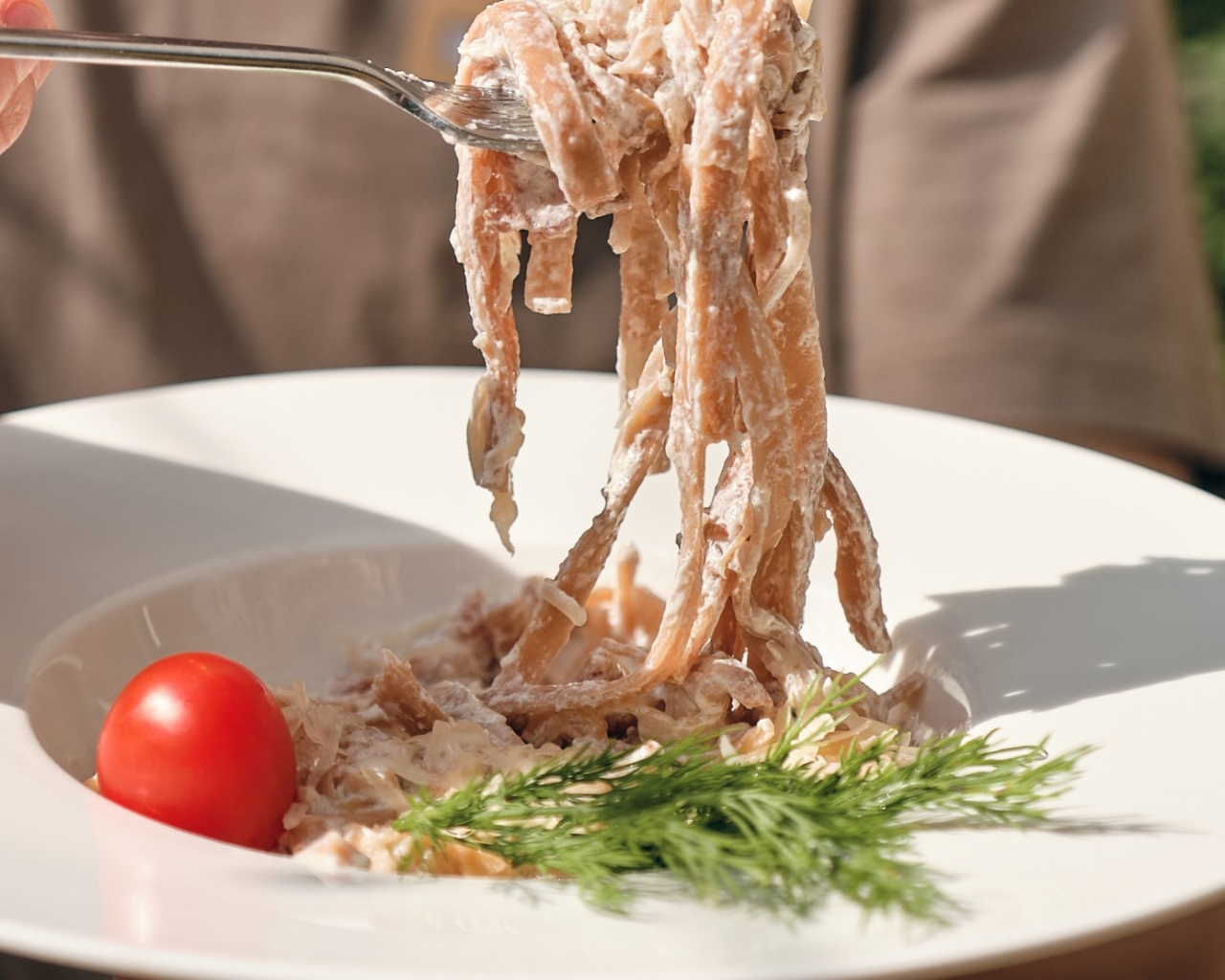 Аришта с беконом и сырным соусом