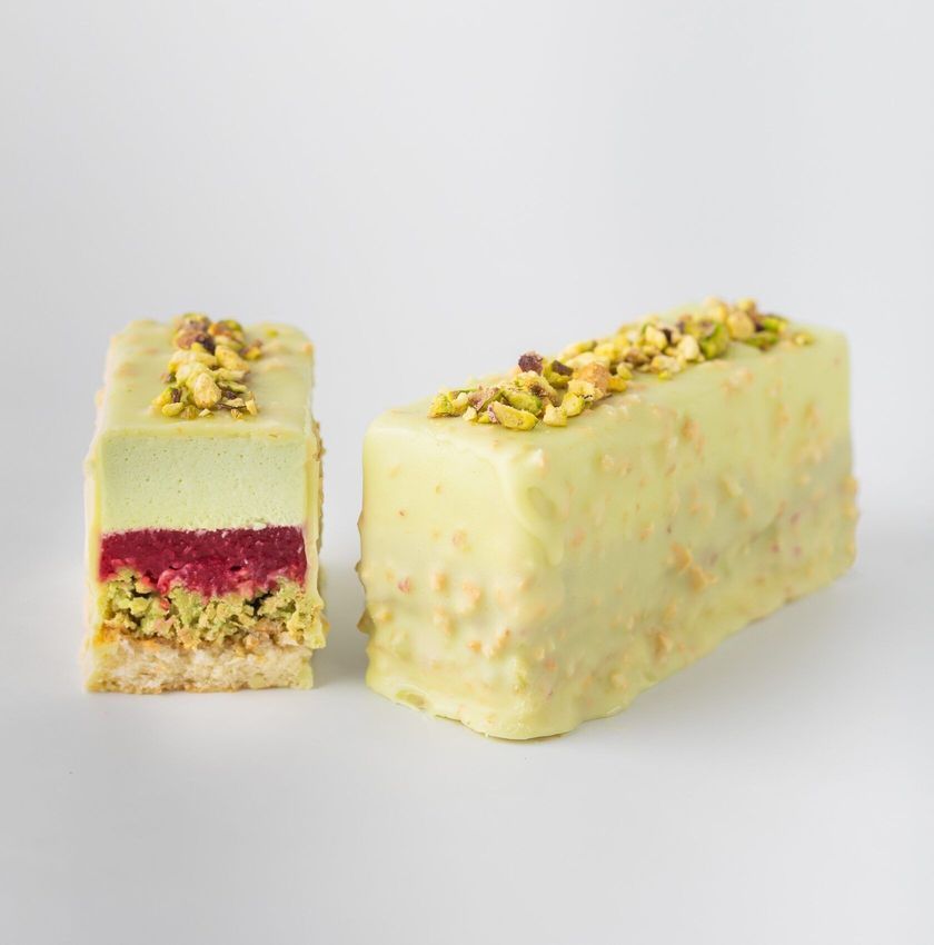 Пирожное «Фисташка-малина»