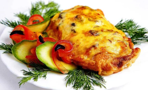 Филе куриное с ветчиной и грибами