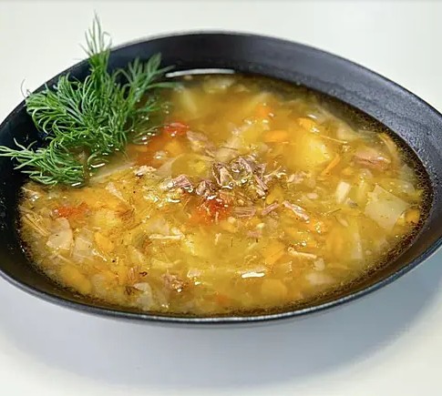 Щи из капусты с курицей