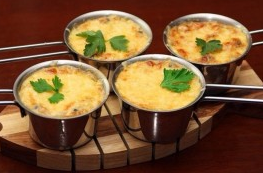 Жульен с курицей и грибами
