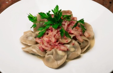 Пельмени с бульоном