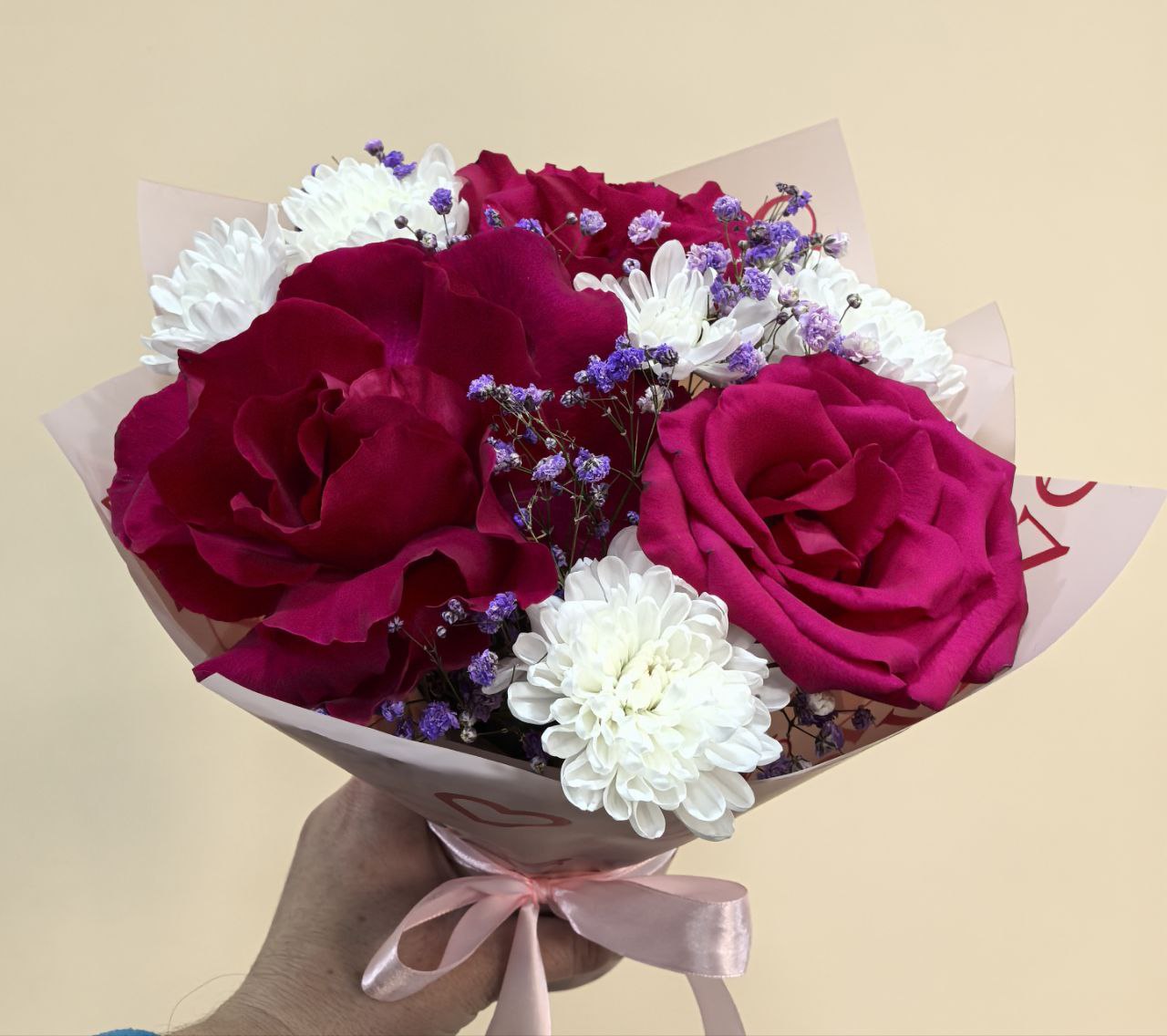 Композиция-комплимент в стакане с Французскими розами