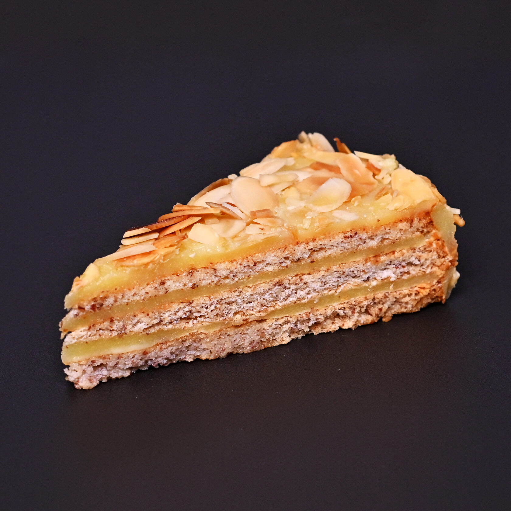 Десерт Миндальный