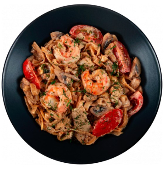 Удон с морепродуктами в сливочном соусе