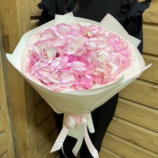 Монобукет из розовой гортензии