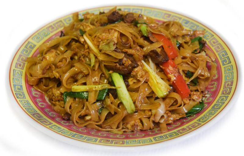 Лапша рисовая с уткой и овощами