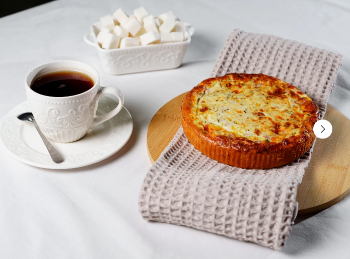 Киш с красной рыбкой