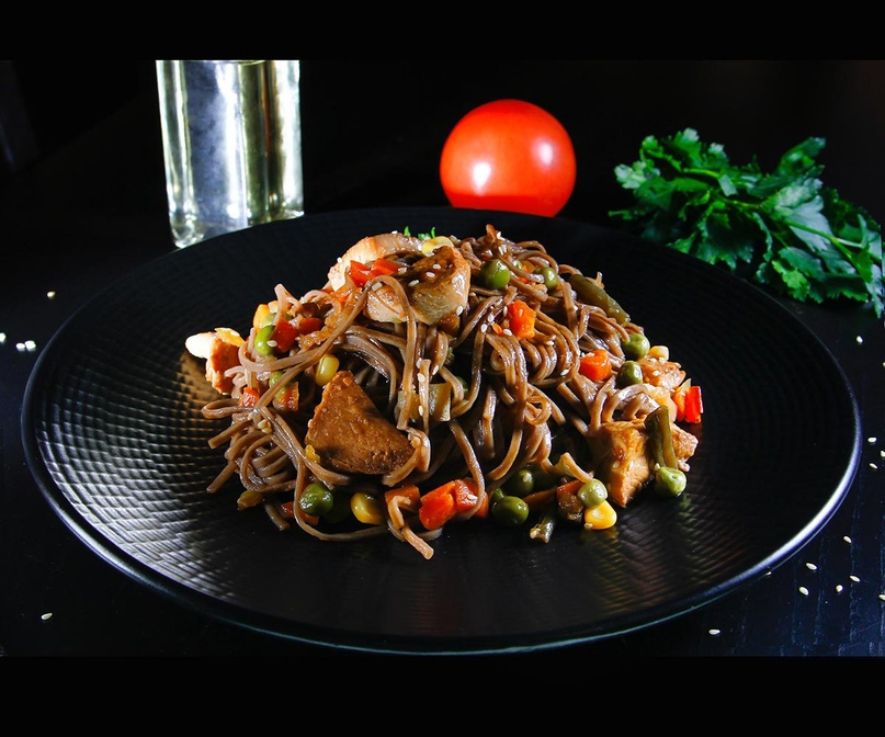 Соба с курицей (гречневая)