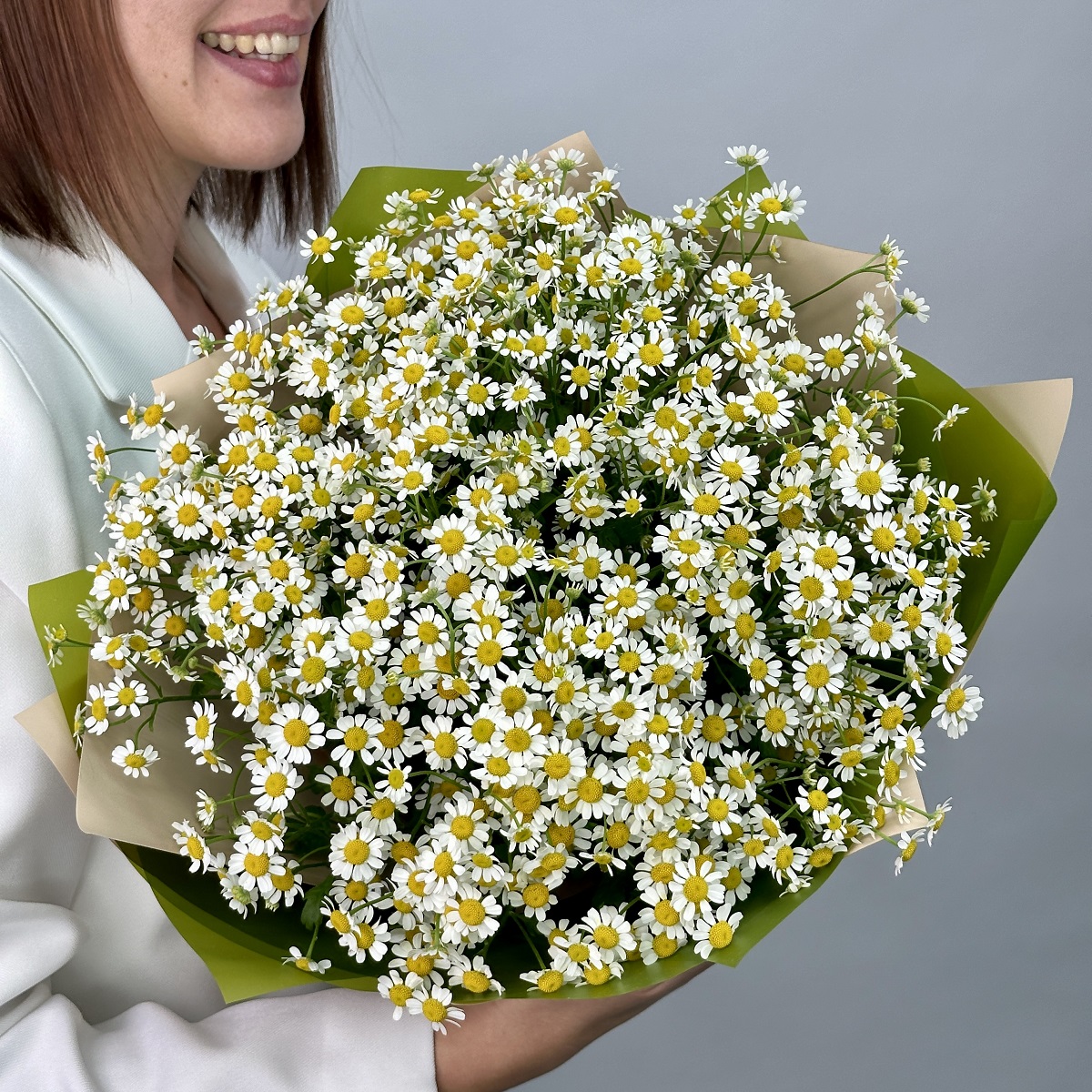 Букет из 15 кустовых ромашек