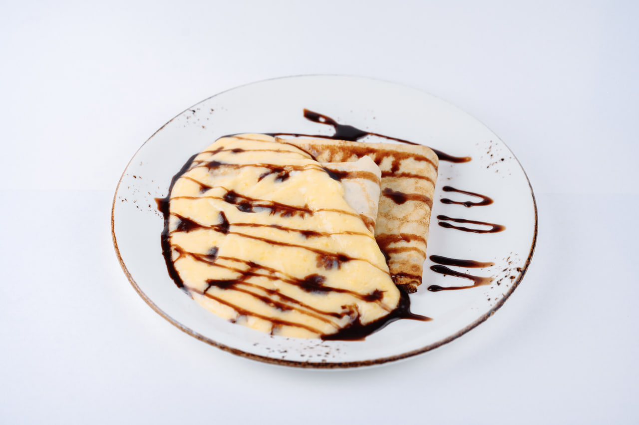 Блины с соусом из игристого