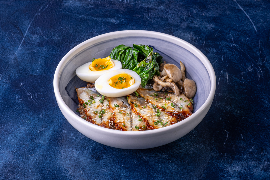 Греча с угрем