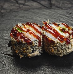 Жареный ролл с креветкой и авокадо (8 шт.)