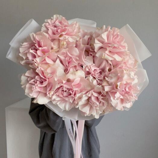 Букет-гигант розовых ажурных роз