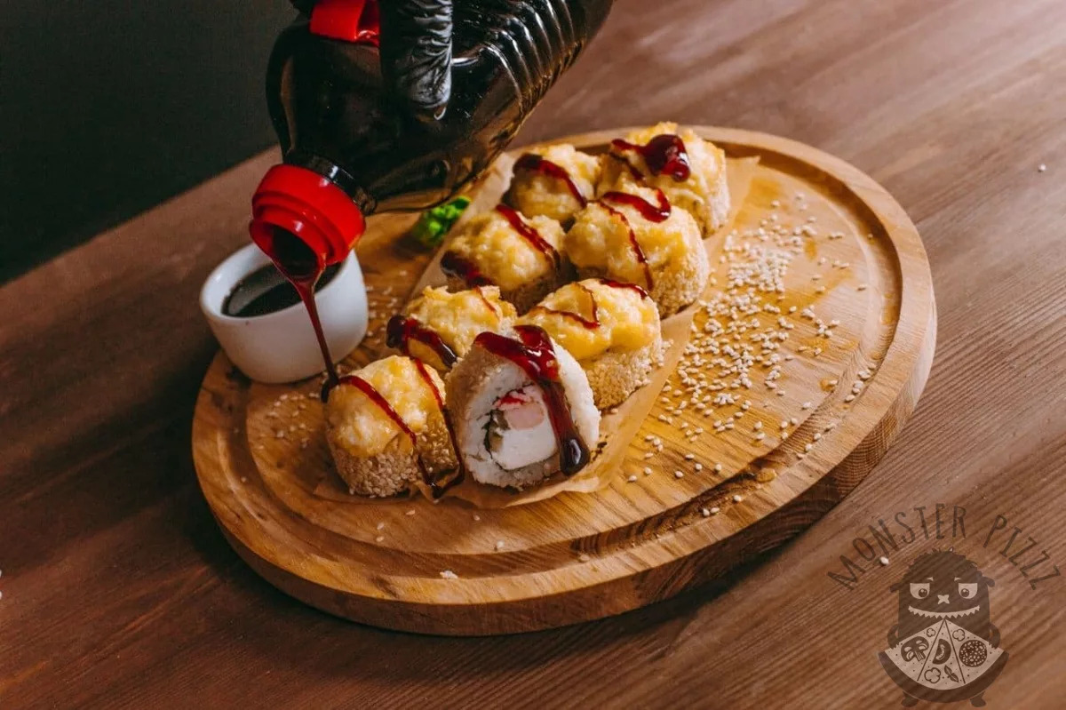 Ролл с креветкой и крабом