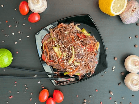 Соба с морепродуктами