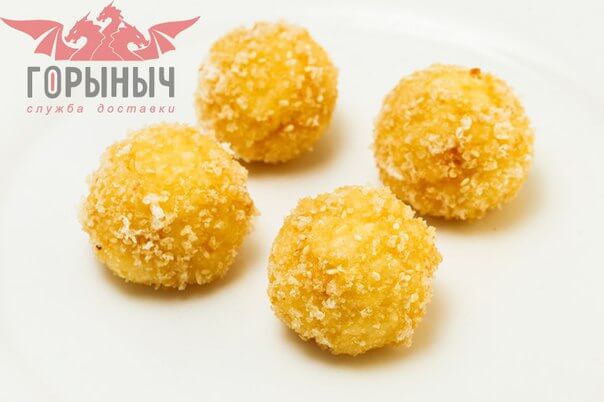 Рисовые шарики с копченой курицей