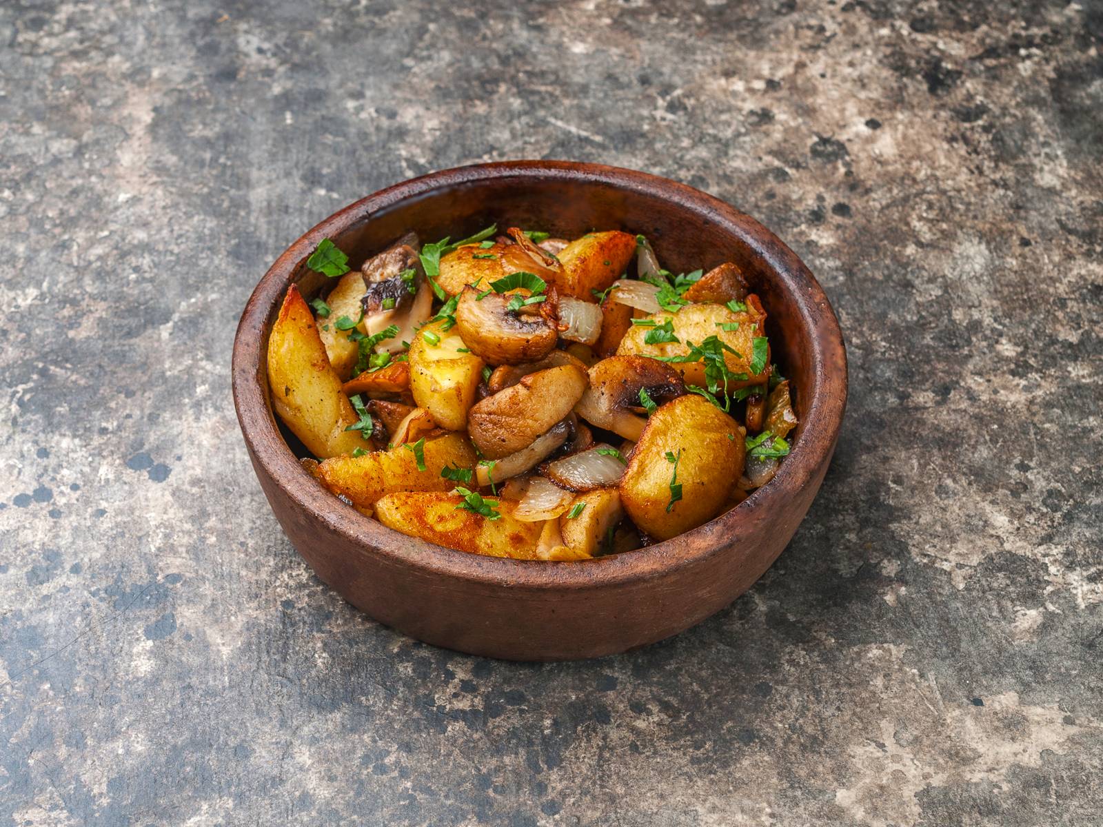 Картофель жареный с грибами