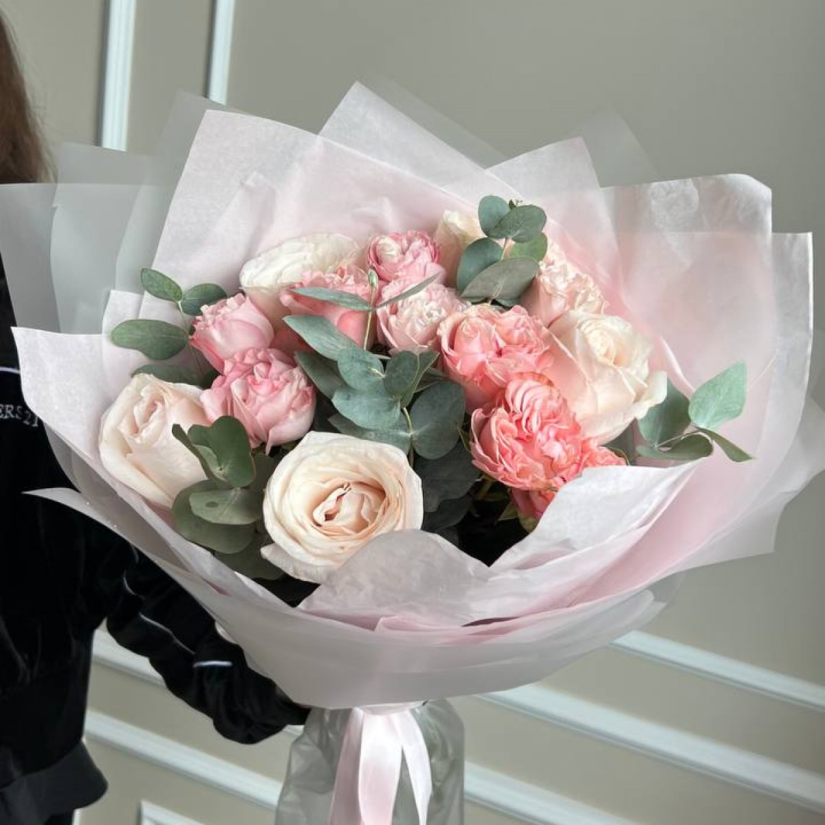 Авторский букет (предзаказ) 239