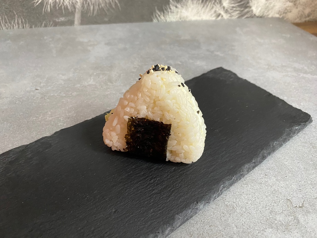 Онигири с курицей