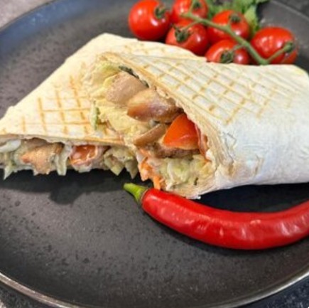 Острая шаурма со свиным шашлыком