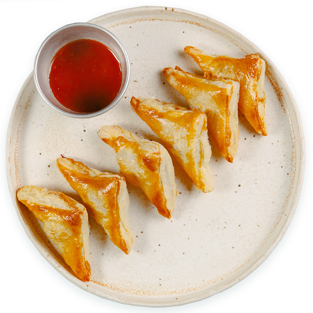 Слоеные пирожки с телятиной