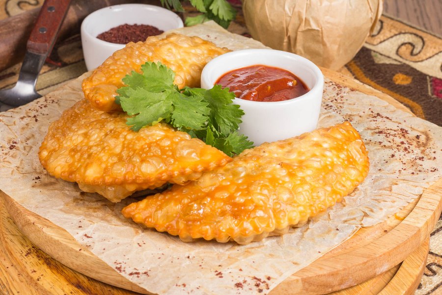 Мини чебуреки с сыром