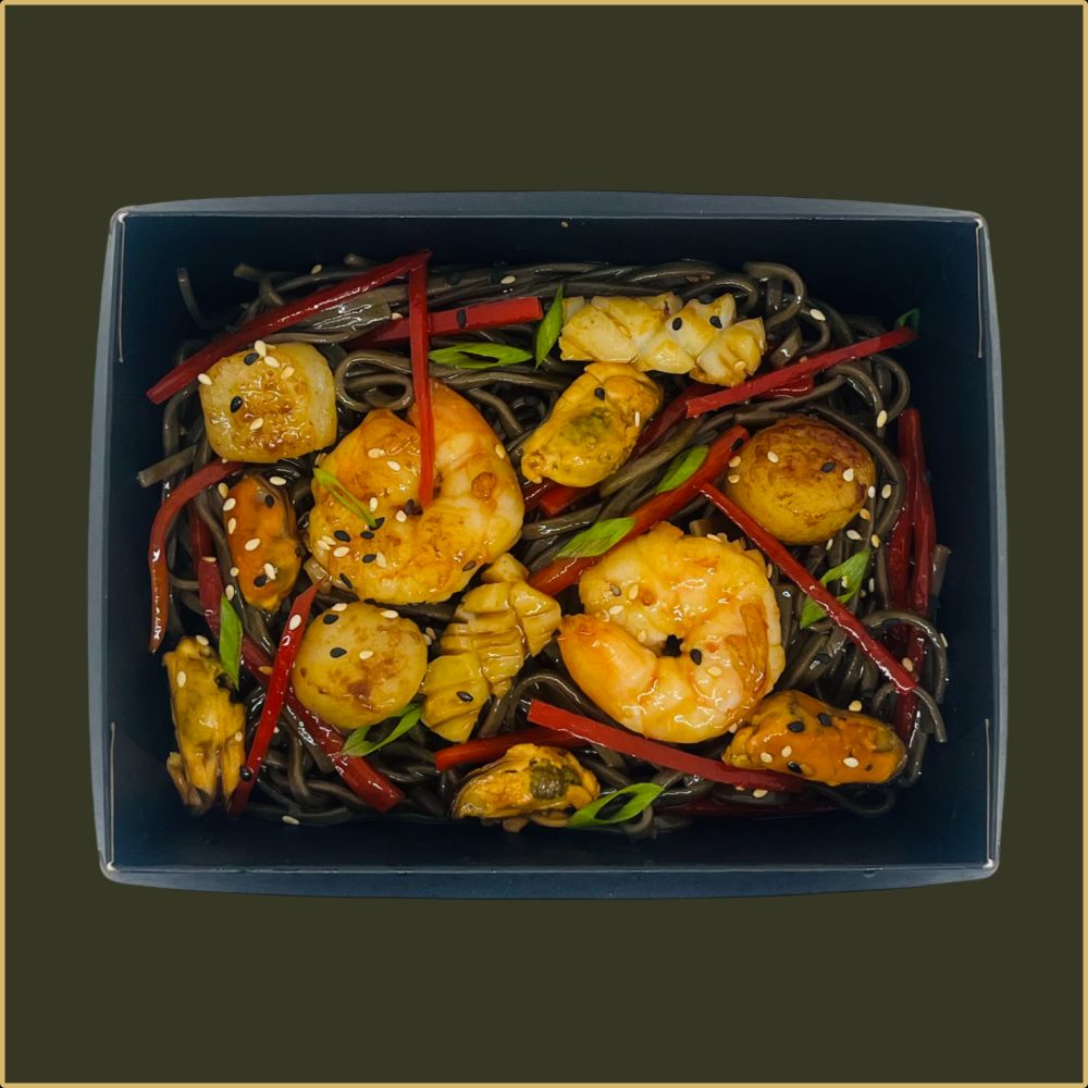 WOK Соба с морепродуктами фиш