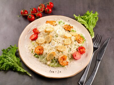 Цезарь с курицей