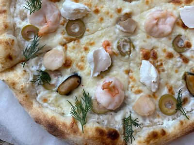 Пицца с морепродуктами маленькая