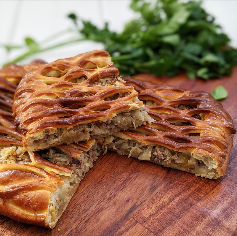 Пирог мясной со свининой