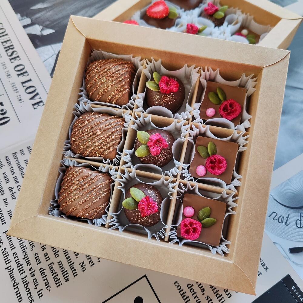 Набор с конфетами ручной работы