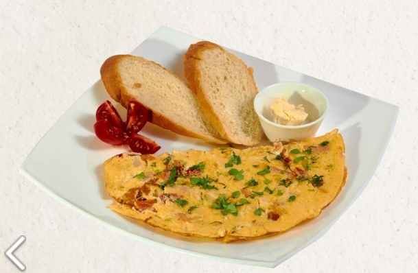 Омлет с ветчиной и сыром