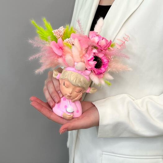 "Барби" Композиция из сухоцветов и стабилизированных цветов