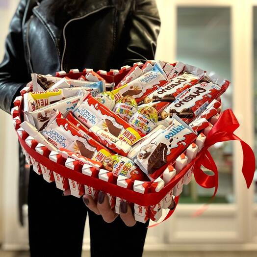 Сладкий подарок киндеры сердце