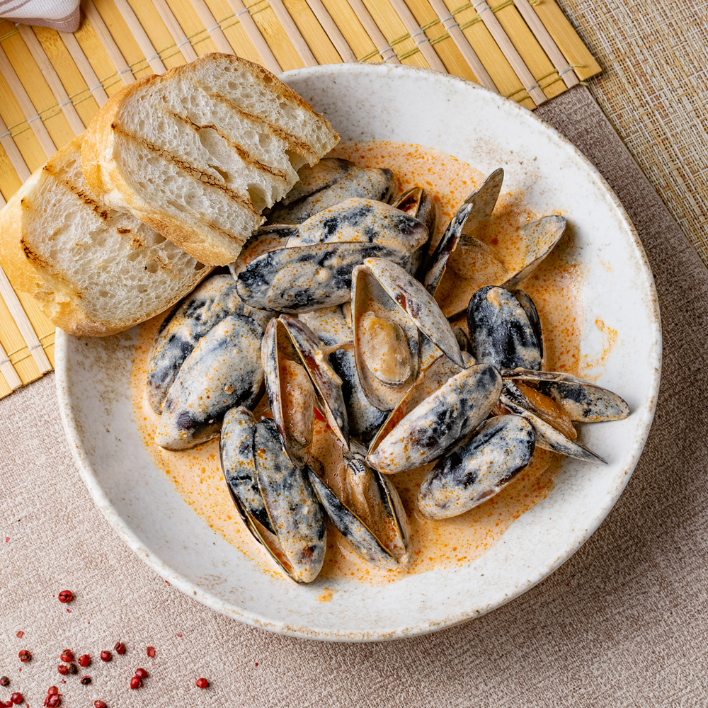 Мидии Том Ям