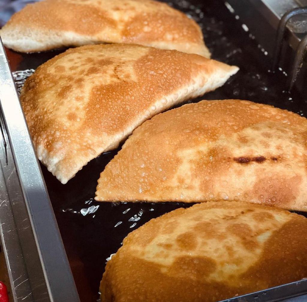 Чебурек с бараниной